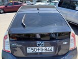 Toyota Prius-5