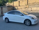 Hyundai Accent-3