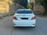 Hyundai Accent-4