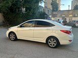 Hyundai Accent-5
