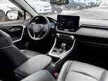 Toyota RAV4-8