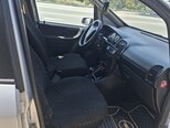 Opel Zafira-17