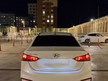 Hyundai Accent-2