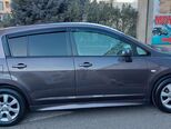 Nissan Tiida-8