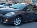Nissan Tiida-13