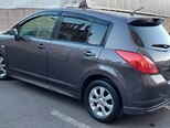 Nissan Tiida-10