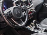 Kia Sorento-9