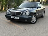 Mercedes E 240-11