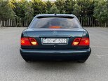 Mercedes E 240-9
