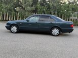 Mercedes E 240-3