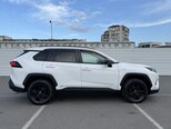 Toyota RAV4-12