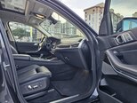 BMW X7-12
