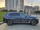 BMW X7-7