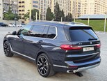 BMW X7-9