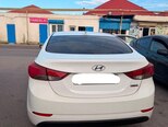 Hyundai Elantra-2