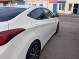 Hyundai Elantra-8