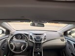 Hyundai Elantra-11