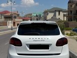 Porsche Cayenne GTS-2