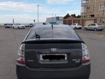 Toyota Prius-2
