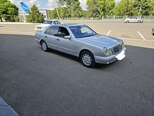 Mercedes E 240-2