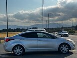 Hyundai Elantra-4
