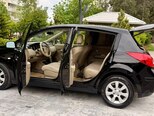 Nissan Tiida-10