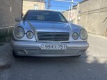 Mercedes E 230-1