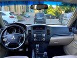 Mitsubishi Pajero-8