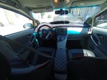 Toyota Prius-8