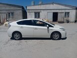 Toyota Prius-5