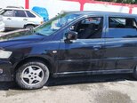 Mitsubishi Chariot Grandis-3