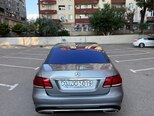Mercedes E 220-2