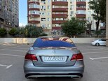 Mercedes E 220-4