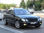 Mercedes E 320-1