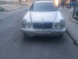 Mercedes E 220-1