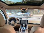 Porsche Cayenne-11