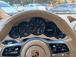 Porsche Cayenne-12