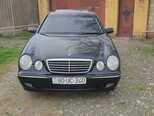 Mercedes E 220-1