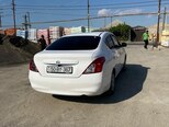 Nissan Sunny-6