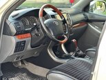 Toyota Land Cruiser Prado-12