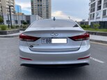 Hyundai Elantra-2