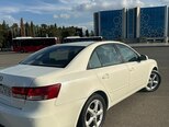 Hyundai Sonata-4