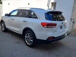 Kia Sorento-16