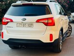 Kia Sorento-12