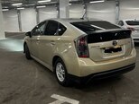 Toyota Prius-4