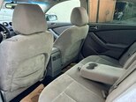 Nissan Altima-8