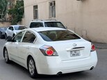 Nissan Altima-5