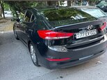 Hyundai Elantra-11