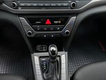 Hyundai Elantra-12