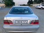 Mercedes E 270-2